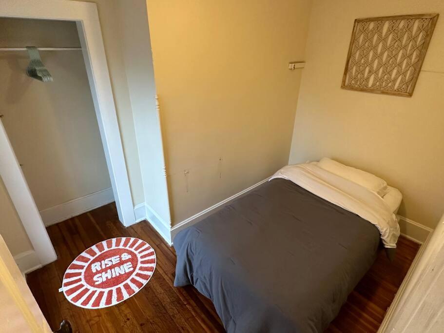 The Yellow Door 3-Bedroom Downtown Near Vt&Ru Radford Exterior foto